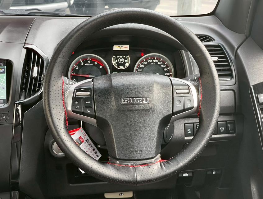 Isuzu Dmax V-Cross3.0 M 4wd ปี19 12