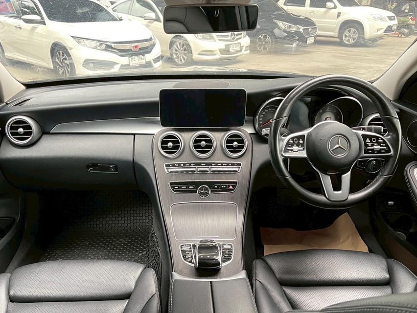 Benz C220d ปี19 10