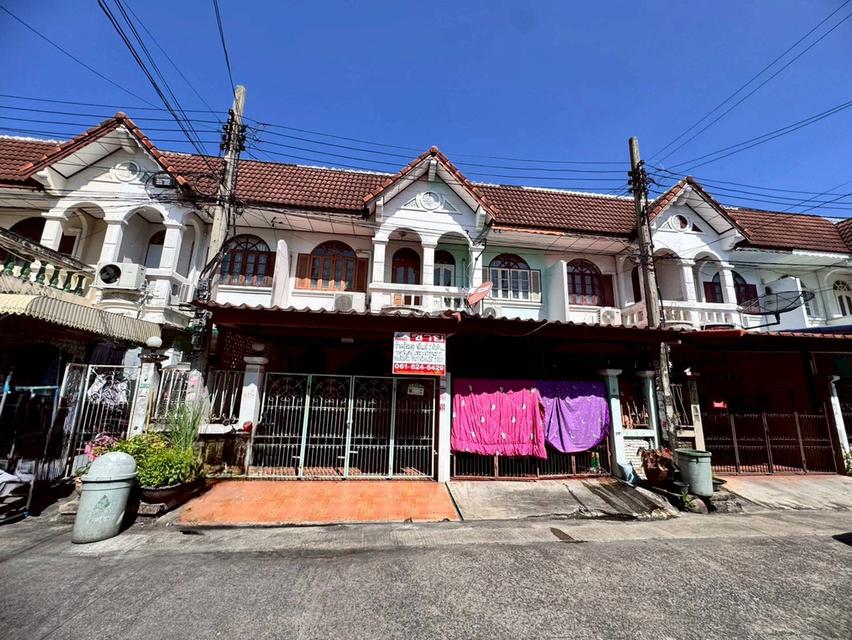 ขายทาวน์เฮ้าส์ 2 ชั้น หมู่บ้านเสนาวิลล่า 3 ซอยคู้บอน 27 แยก 10 ( สภาพสวยมาก น่าลงทุน ) (N.1940) 1