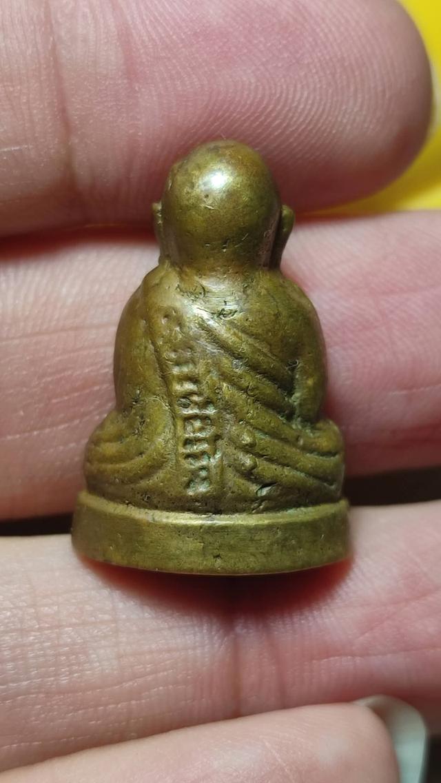 หลวงพ่อเงิน วัดบางคลาน  ออกนอกวัด รูปที่ 2