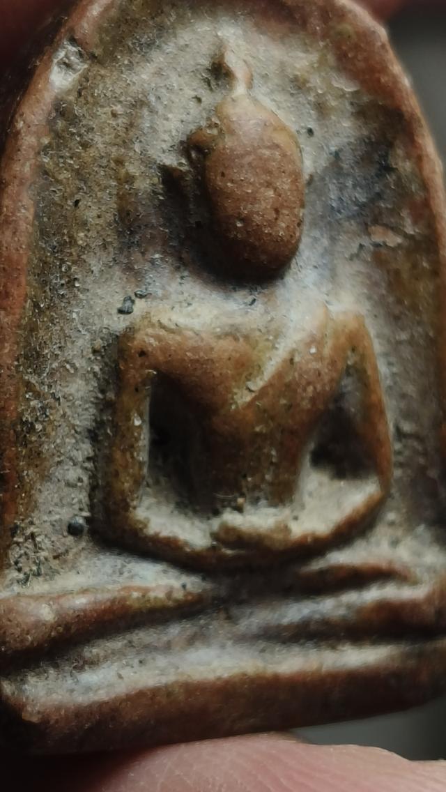 พระซุ้มกอไม่มีกนกเเนื้อสวยมวลสารชัด สวยงามน่าเก็บค่ะ 6