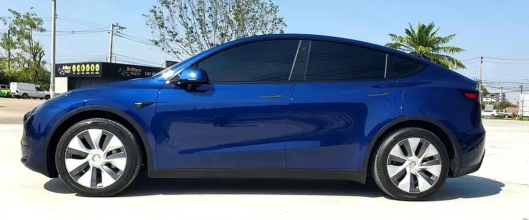 2022 TESLA model Y สีน้ำเงิน 4