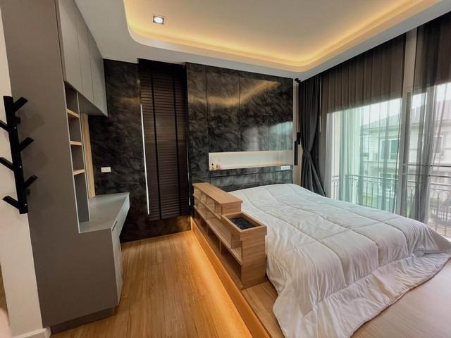 ให้เช่าบ้านเดี่ยว หมู่บ้าน แกรนดิโอ วิภาวดี-รังสิต หน้าบ้านหันทิศใต้ ทำเลที่ตั้ง ซอยคลองหลวง 10 ถนนพหลโยธิน 7