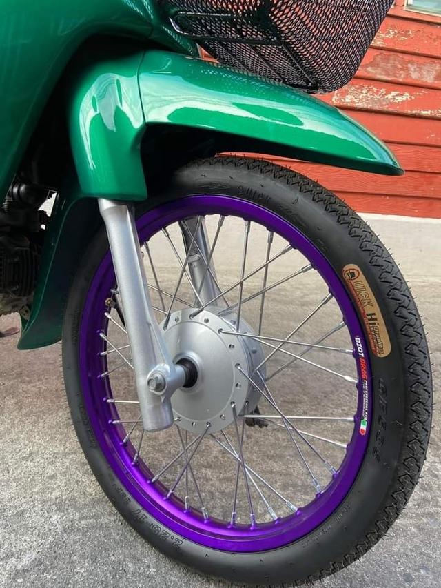 รถมอเตอร์ไซค์เวฟสีเขียวแต่งสวย