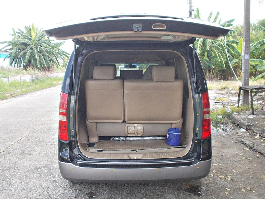 HYUNDAI GRAND STAREX 2.5 VIP ปี 2011 6