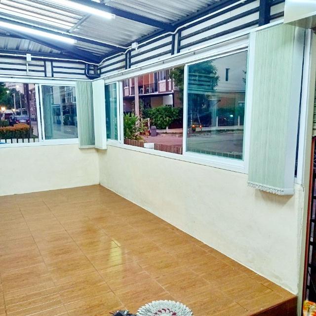 ม.พระจอมเกล้าธนบุรี 1.8 กม. 3 นอน ถูกสุดๆ สุขสวัสดิ์ พระราม3 ให้เช่าทาวน์โฮมหลังมุม 34ตร.วา. 270ตร.ม. 2 น้ำ 8