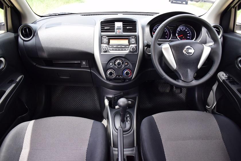 ผ่อน 38xxบาท ปี17 วิ่ง85xxx โล /บุ๊คเซอร์วิส /ออโต้ CD ABS AIRBAG ภายในสวยกิ๊ฟ /ไม่เคยชน ยาง DUNLOP ใหม่กิ๊ฟ/ขับดี ช่วงล่างแน่นๆ /โทร0957401229 8