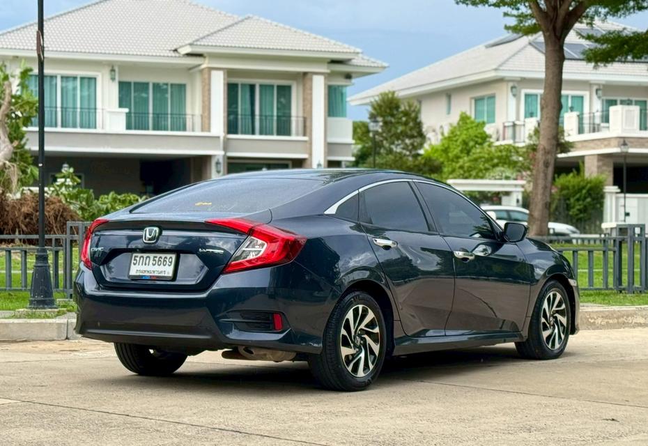 รหัสรถ AVA5669 ❤️ HONDA CIVIC FC 1.8EL รุ่น Top ปี 2016 option เต็ม ประวัติเข้าศูนย์ครบ รูปที่ 5