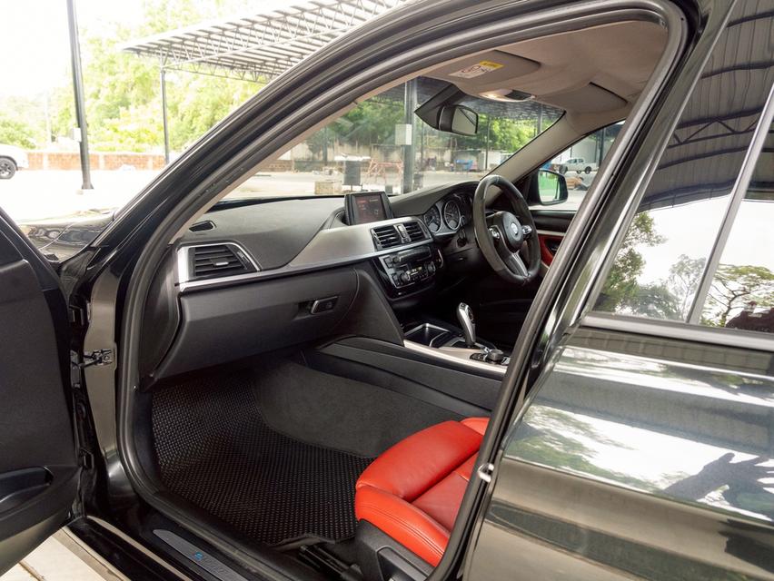 BMW 330e 2.0 M Sport F30 ปี 2018 14