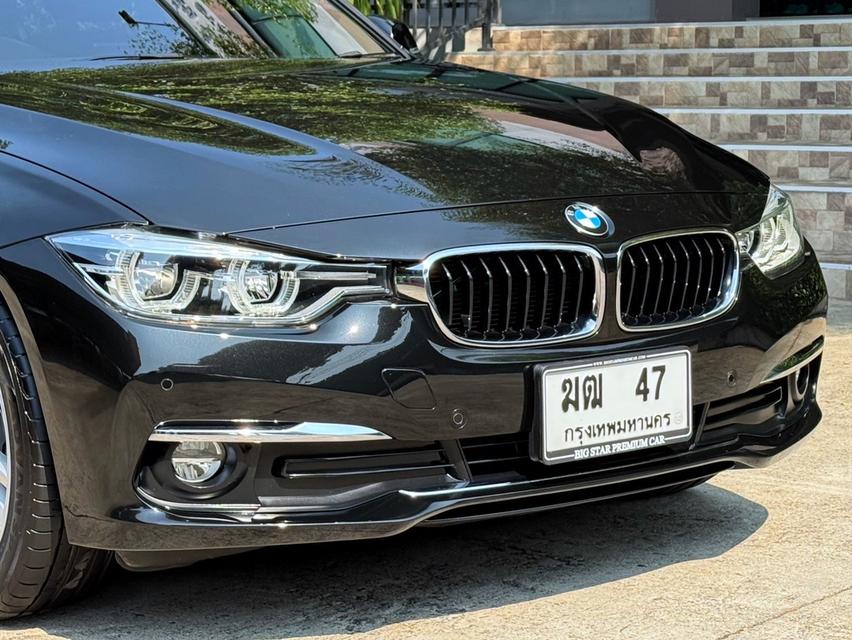 2018 BMW 320D CELEBRATION EDITION LCI รถมือเดียวออกป้ายแดง รถวิ่งน้อยเพียง 45,000กม รถเข้าศูนย์ทุกระยะ รถไม่เคยมีอุบัติเหตุครับ รูปที่ 8