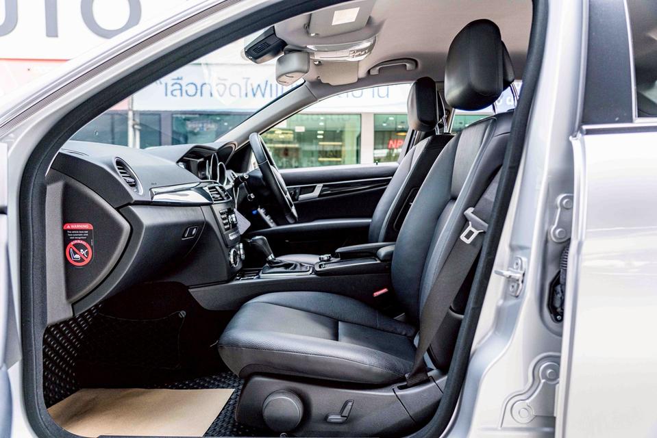 รหัสรถ NP9855 รุ่นรถ : BENZ C200 CGI ELEGANCEปีรถ : 2013 14