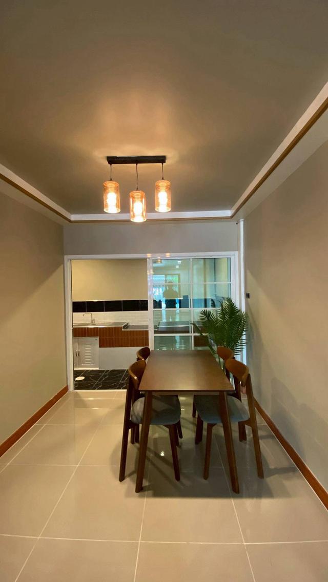 🏠 ทาวน์เฮาส์ 2 ชั้น 2 นอน 2 น้ำ พร้อมของแถมครบ ราคาเพียง 1.79 ล้าน 📌 หมู่บ้านดิเอมเมอรัลด์พาร์ค 2 9
