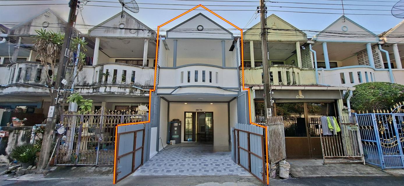 ทาวน์เฮ้าส์ ซอยรามอินทรา46 หมู่บ้าน บก.ทหารสูงสุด รีโนเวทใหม่ พร้อมอยู่ ทำเลดีใกล้รถไฟฟ้า 1