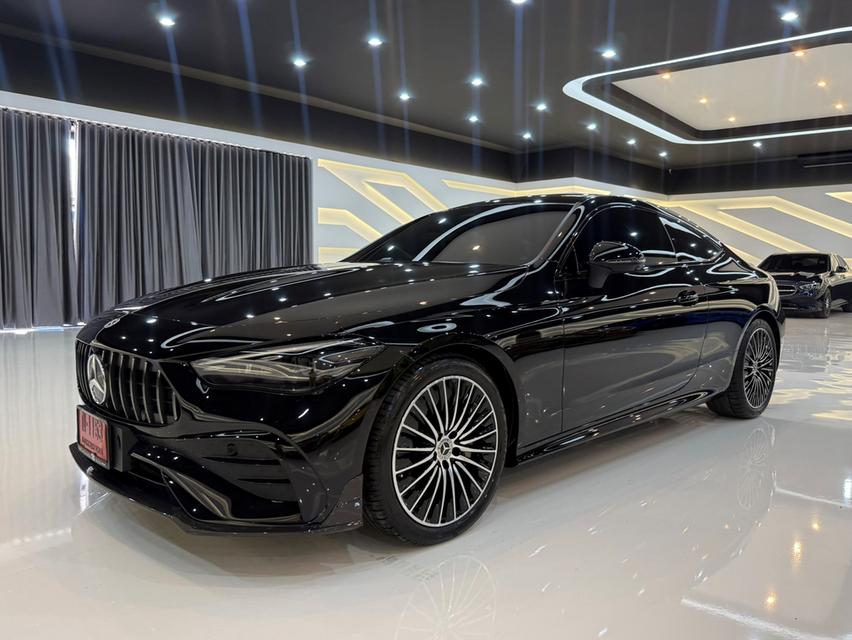 MERCEDES-BENZ CLE300 Coupe ปี 2025 (ป้ายแดงยังไม่จดทะเบียน) วิ่ง 11,000 โล เดิมทั้งคัน ประกันชั้น 1 อยู่ครบ รถบ้านสวยๆ