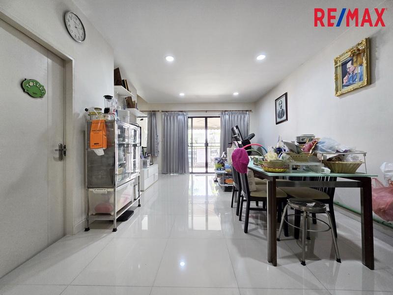 ขายทาวน์โฮม 3 ชั้น บ้านกลางเมือง กัลปพฤกษ์ ใกล้เดอะมอลล์บางแค ซ.ศาลธนบุรี 29/2 กำนันแม้น 10