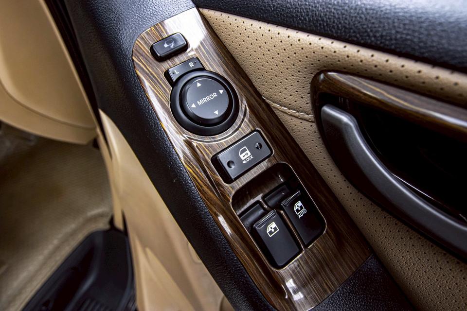 ✨ HYUNDAI H-1 2.5 DELUXE AT ปี 2019 รถครอบครัว 11 ที่นั่ง รูปที่ 13