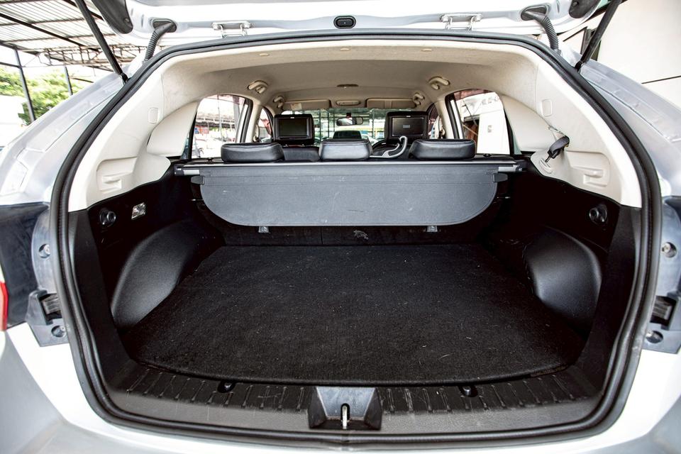 Subaru Xv 2.0 AWD สีเทา ปี 2013  14