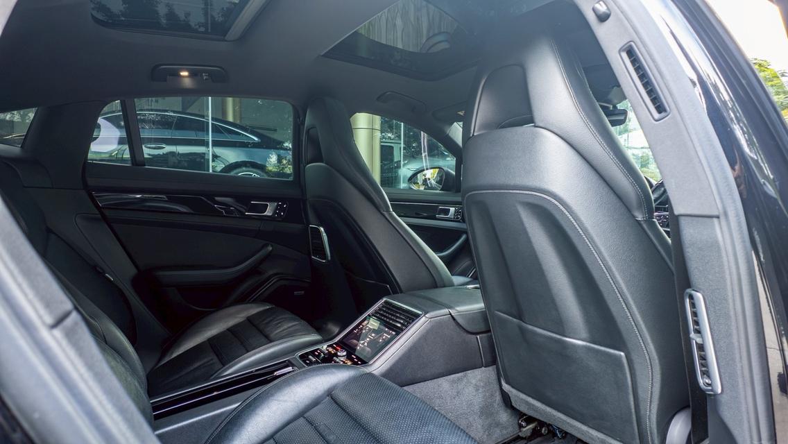 Porsche Panamera 4 E-Hybrid ปี 2018 รูปที่ 7