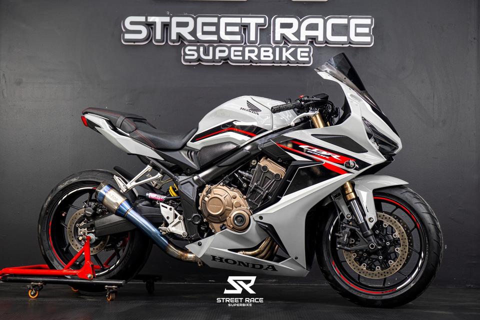 HONDA CBR650R สีเทาแลมโบ 2021