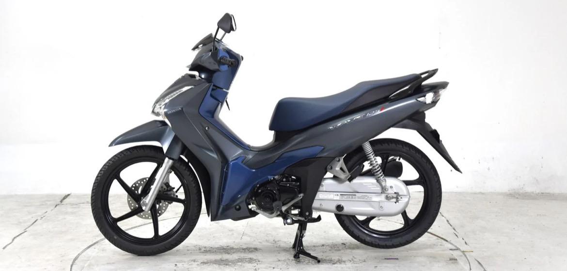 Honda Wave 125i สีเทา - น้ำเงิน 2