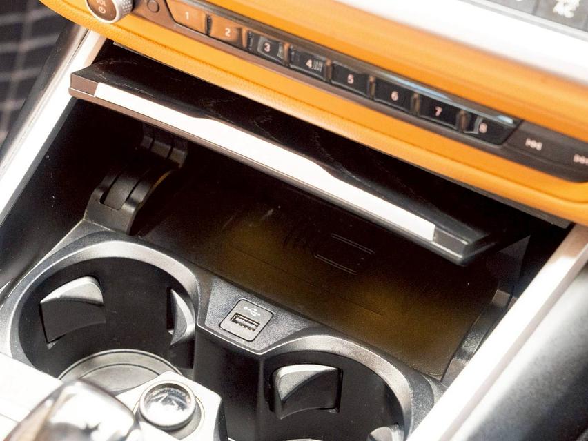 BMW 320Li Limousine Luxury ปีจด 2022 9