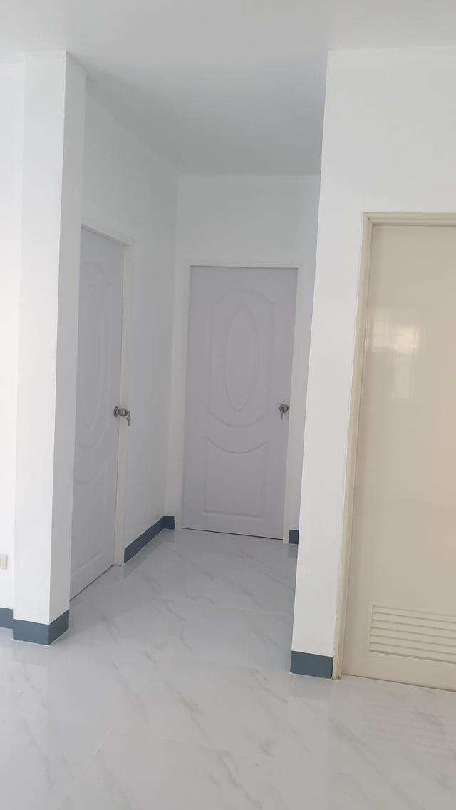 บ้านแฝดเนื้อที่กว้างทำเลดี เดินทางเข้าเมืองสะดวก 9