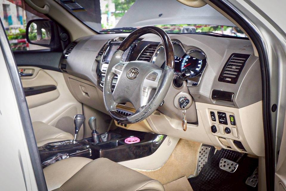 รหัสรถ QT791 Toyota Fortuner 3.0V เกียร์ Auto 4WD สีบรอนซ์ทอง ปี2005 15