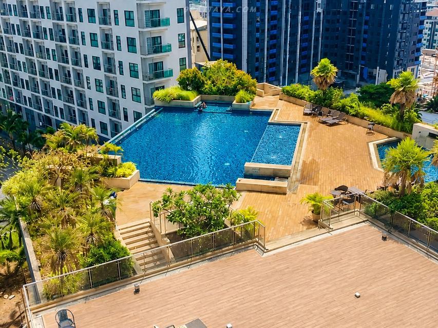 ✨ คอนโดหรู 2 ห้องนอน | The Axis Building A พัทยา ✨ ขาย 6,650,000 บาท — ห้องมุม 2 ห้องนอน 2 ห้องน้ำ ขนาด 75 ตร.ม. ชั้น 9 วิวสระว่ายน้ำ พร้อมวิวส 1