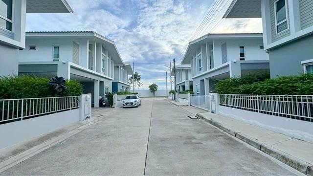 พันท้ายนรสิงห์ คฤหาสน์ ให้เช่าบ้าน 2ชั้น 50 ตร.วา. 3 นอน พระราม 2 กม.18 รร.อัสสัมชัญ พระราม2 1.9 กม. จัดเต็มเฟอร์ฯ ตลาดส
