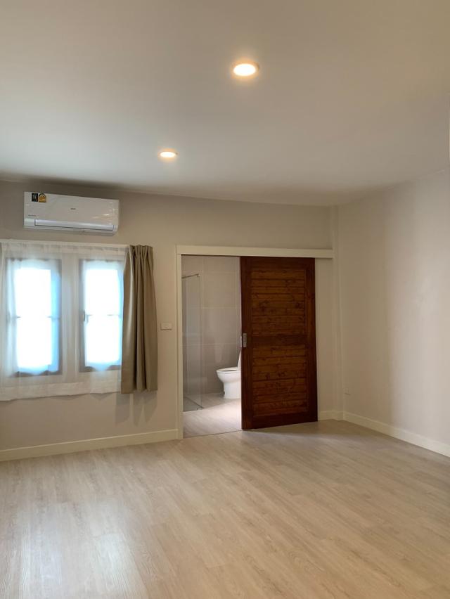 🏡💖 ขาย/ให้เช่าด่วน! ทาวน์เฮ้าส์ 2.5 ชั้น ซอยจิ๊ปดำริห์ ดินแดง (รีโนเวทใหม่หมด) ใกล้ MRT สุทธิสาร 🚆 9