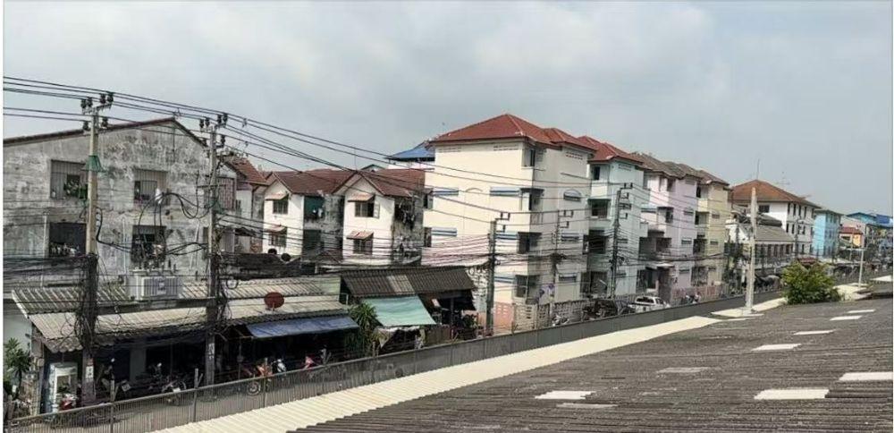 ขายโรงงานพร้อมที่ดินขนาด 2 ไร่ 3 งาน 47 ตร.ว. ย่านนิคมอุตสาหกรรมลาดกระบัง ทำเลดี เดินทางสะดวก 9