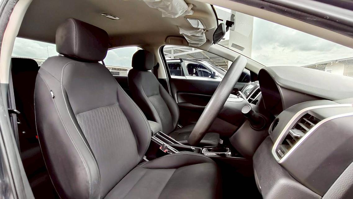 ขาย Honda City 1.0V ปี23 14