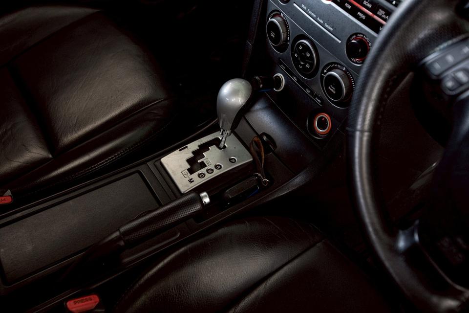 Mazda3 2.0 Maxx Sport ซันรูฟ ปี 2008 สีขาว  19