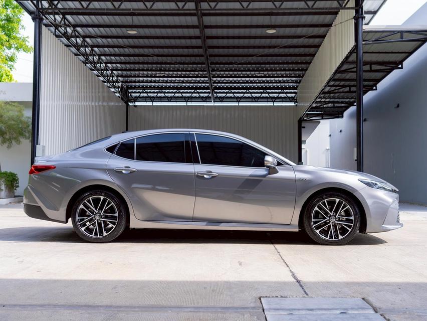 Toyota Camry 2.5 HEV Premium Luxury ปี 2025 รูปที่ 7