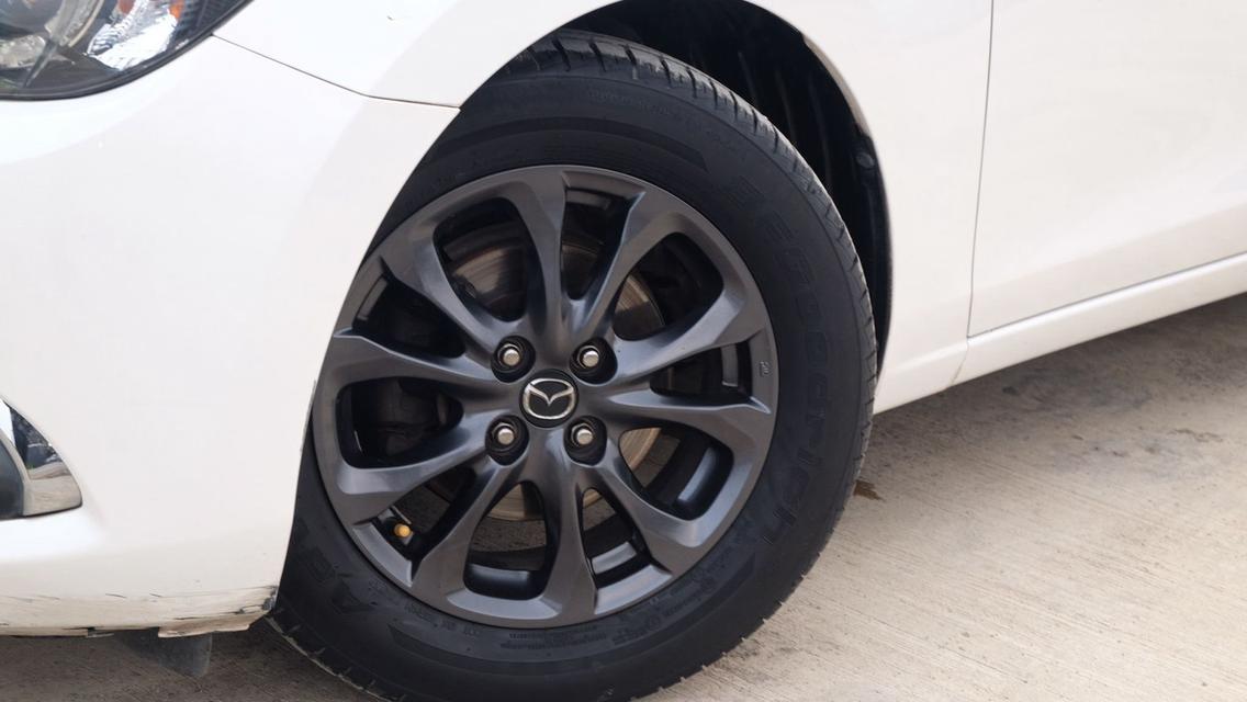 (แจ้งรหัสถ KN662) รถพึ่งเข้า🚗 MAZDA MAZDA2, 1.3 Sports High Connect ปี2018 รูปที่ 9