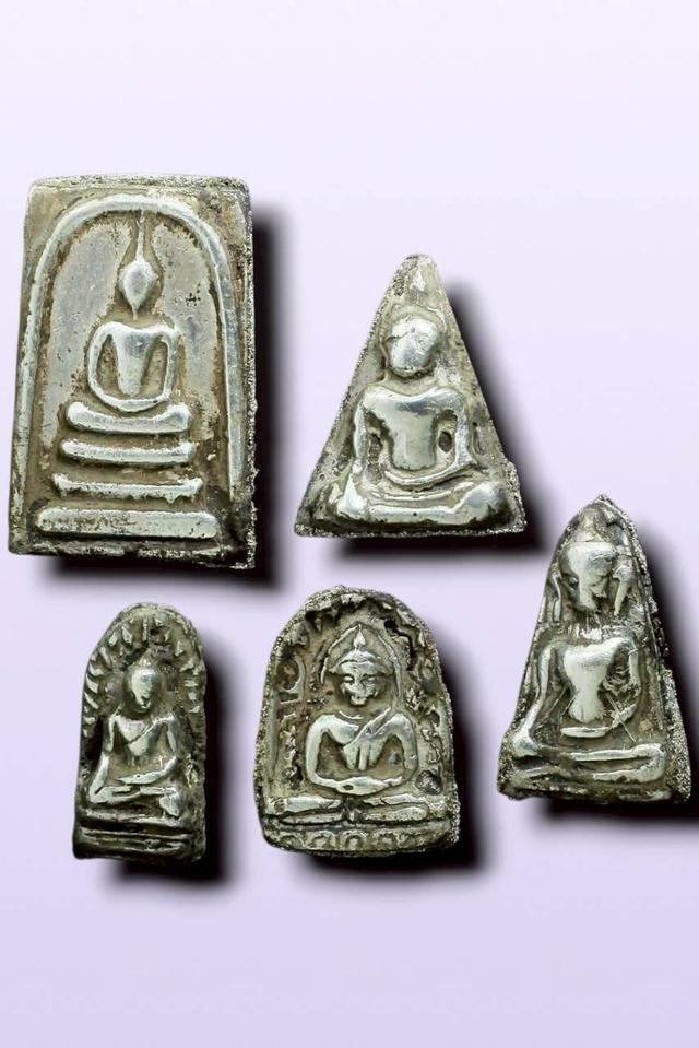 พรวมพระเนื้อว่านหน้าเงิน