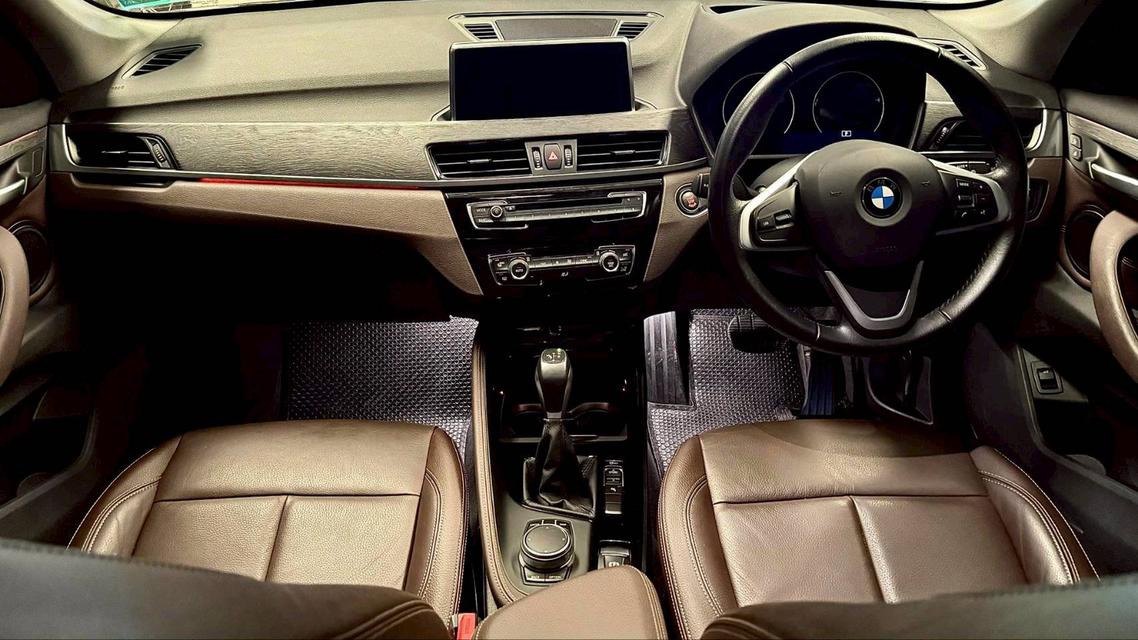 BMW X1 2.0 sDrive18d xLine ปี 2019 9