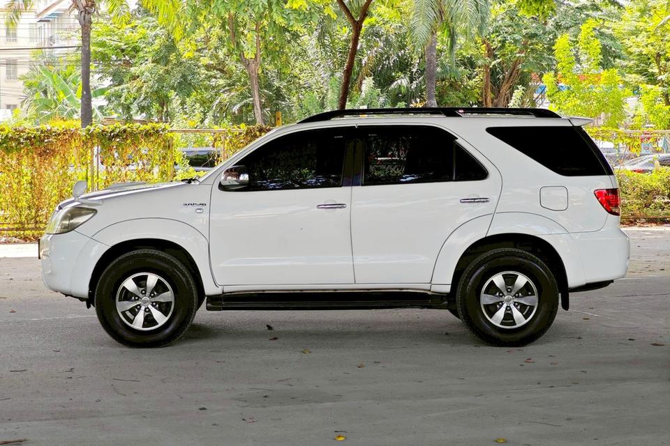 Toyota Fortuner 3.0 V Exclusive 4WD AT ปี 2007 8