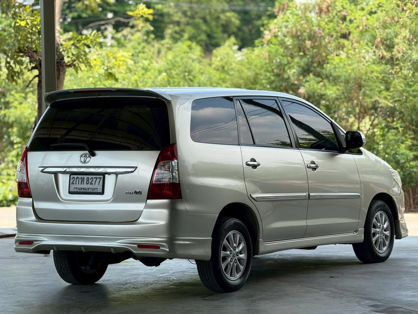 2012 TOYOTA INNOVA 2.0V