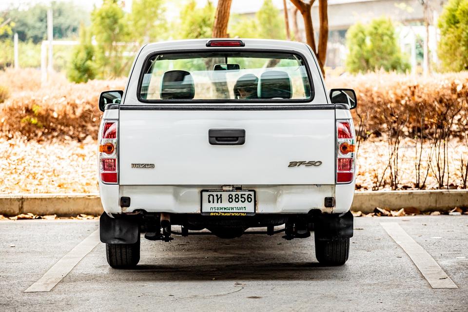 MAZDA BT-50 2.5 S FREESTYLE CAB ปี 2010 สีขาว  5