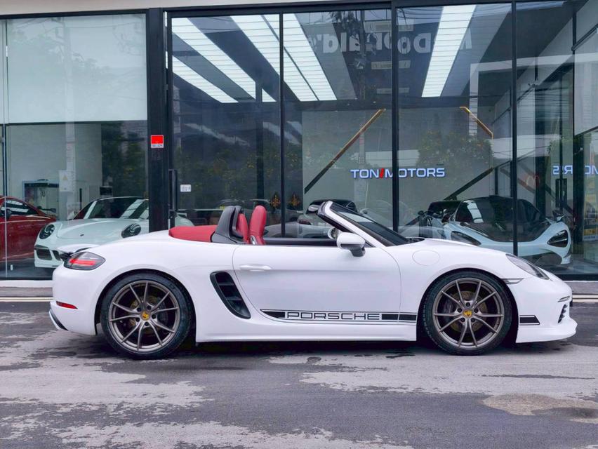 รหัสรถ KPV5 2017 PORSCHE BOXSTER 2.0 CABRIOLET สีเทา wrap ขาว
