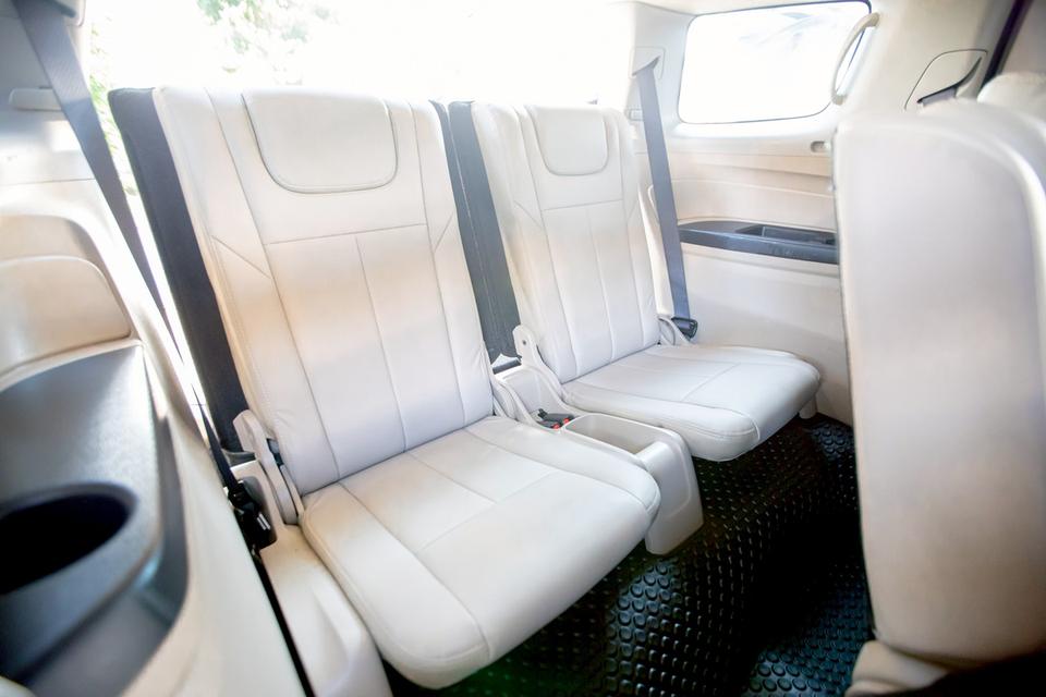 Isuzu Mu-X 1.9 DVD สีขาว ปี 2017 มือเดียวป้ายแดง 13