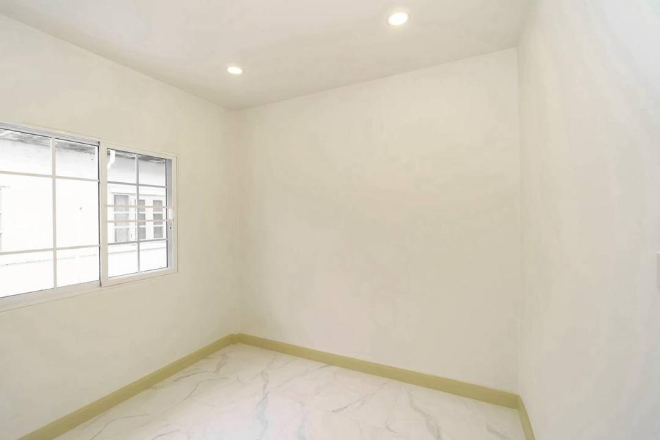 หมู่บ้านบัวทอง4 11