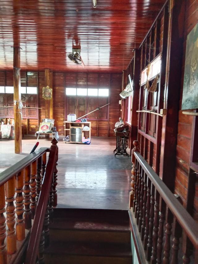 บ้านริมน้ำพร้อมกระชังเลี้ยงปลาและสวน 2