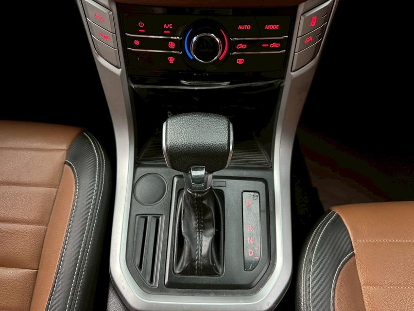 MG Extender 4 ประตู 2.0 GRAND X ปี 2021 เกียร์ออโต้ ไมล์แท้ 5x,xxx กม. 6