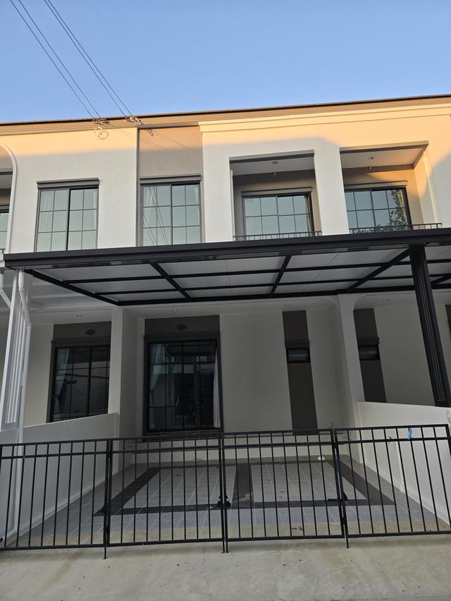 บ้านใหม่ให้เช่า ทาวน์โฮม 2 ชั้น 2 ห้องนอน 2 ห้องน้ำ 3