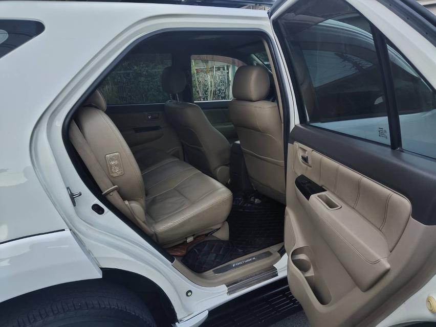 ขาย ปี 12 Toyota Fortuner 2.7 V รูปที่ 10