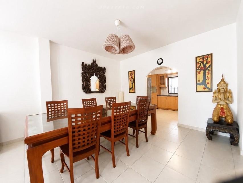 For Rent — 4-Bedroom Pool House at Royal Park Village, Thepprasit RoadPrivate pool house for rent at Royal Park Village, Thepprasit Road, Pattaya. 18