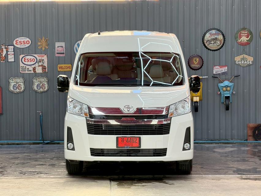 TOYOTA COMMUTER 2.8 Premium ป้ายแดง รูปย่อยที่ 2
