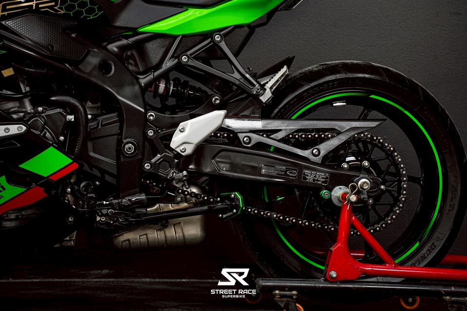 🔥 Kawasaki Ninja ZX-25R SE ปี 2021 | ตัวท็อป 4 สูบ เสียงเร้าใจ! 🔥 รูปที่ 2